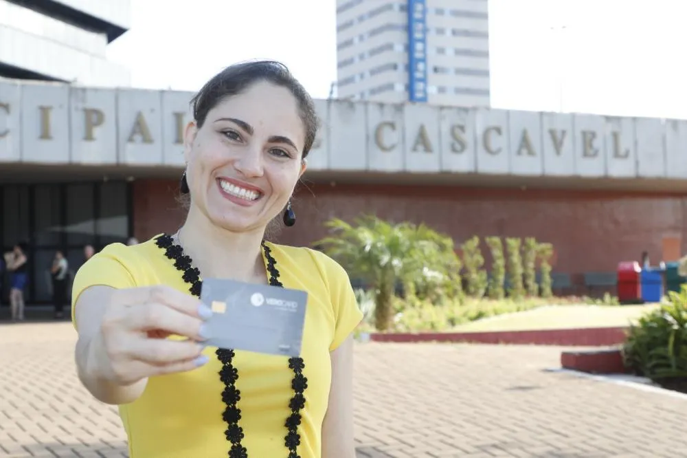 Prefeito Renato Silva autoriza reajuste no valor do vale-alimentação e beneficia mais de 2,6 mil servidores em Cascavel