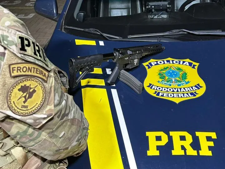 PRF apreende fuzil em Santa Tereza do Oeste