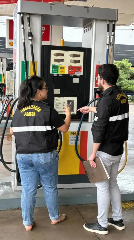 Procon fiscaliza 73 postos em Cascavel e identifica irregularidade inicial em apenas um