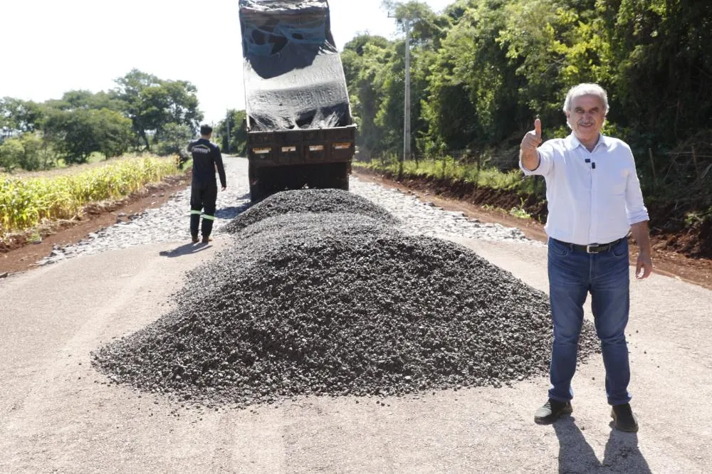 Prefeitura investe cerca de R$ 60 milhões em pavimentação nas estradas rurais de Cascavel