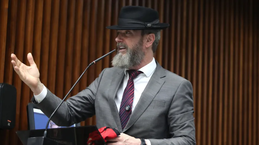 Deputado Delegado Tito Barichello se manifestou durante sessão plenária na Alep.