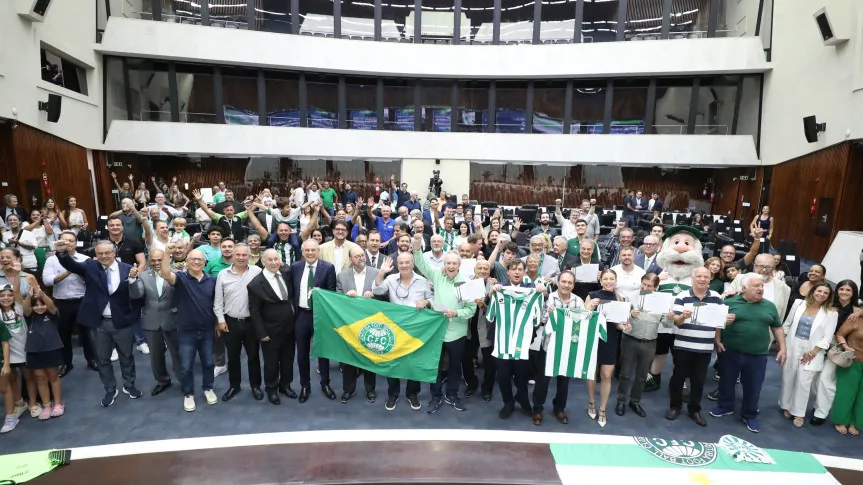Assembleia Legislativa homenageia os “Campeões do Povo”