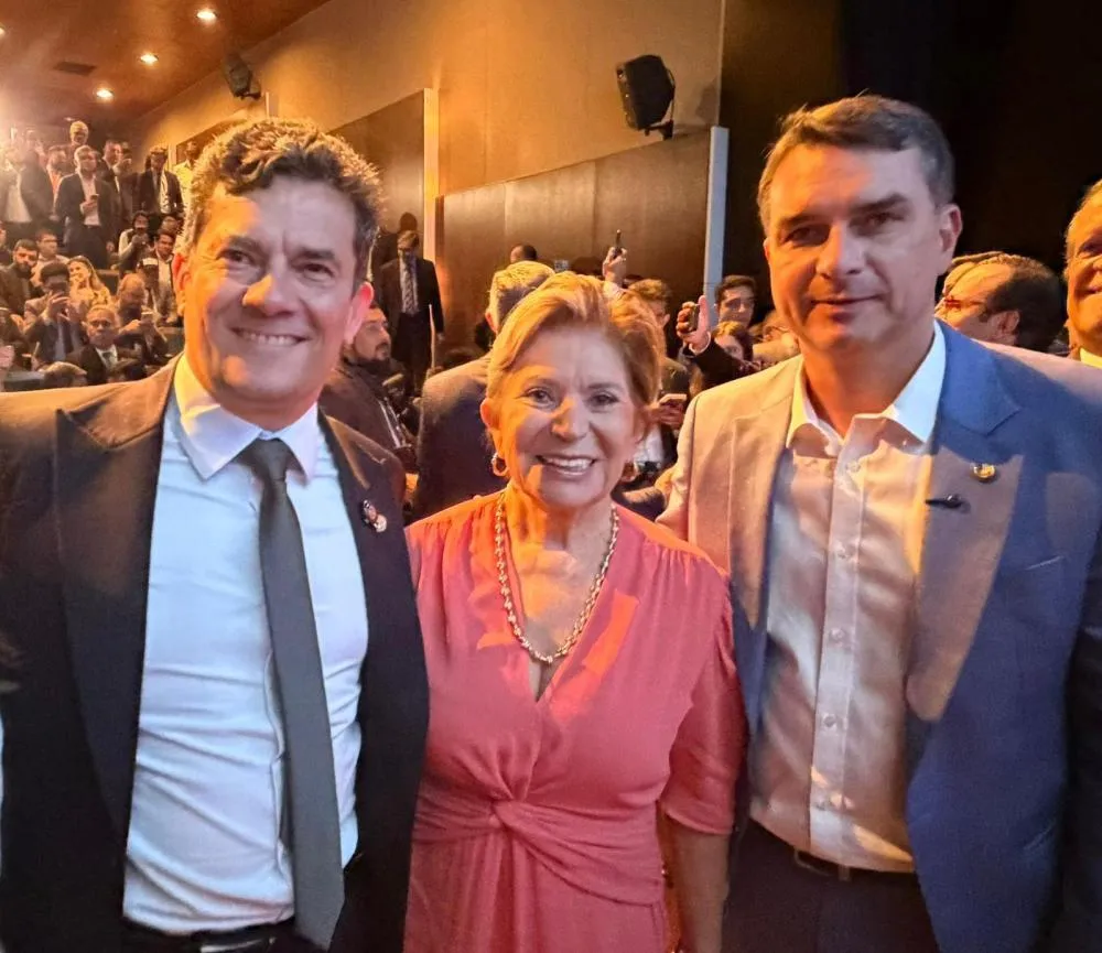 Moro e Rosângela oficializam filiação ao PL em ato com Flávio e Valdemar