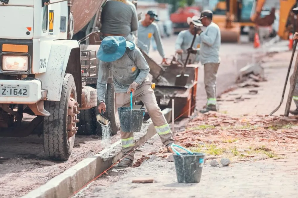 Obras do binário JK x Flamboyant provocam interdições temporárias em vias de Cascavel