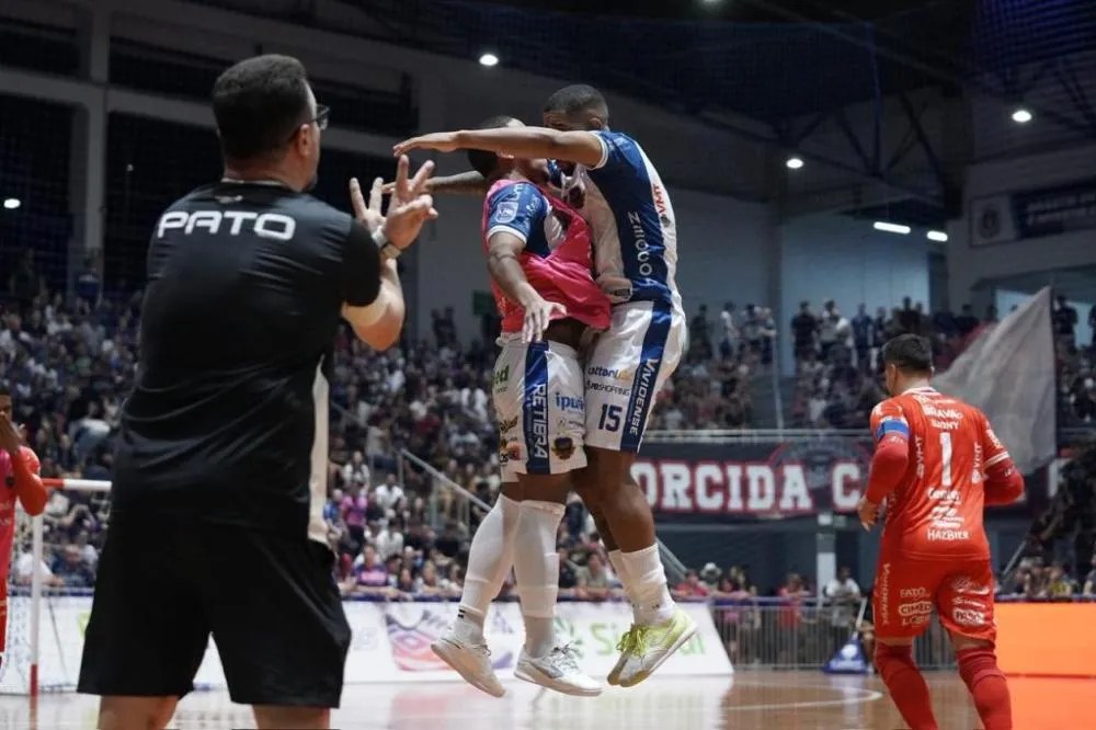 Pato vence Marreco em grande jogo na estreia da LNF Cresol 2026. | Foto: Maurício Mateus Moreira