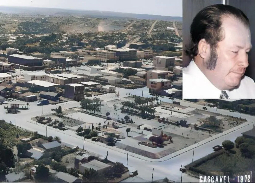 Praça Wilson Joffre e o vencedor Geraldo Saraiva no destaque: paga duas vezes e consumindo muitos milhões a mais em sucessivas revitalizações