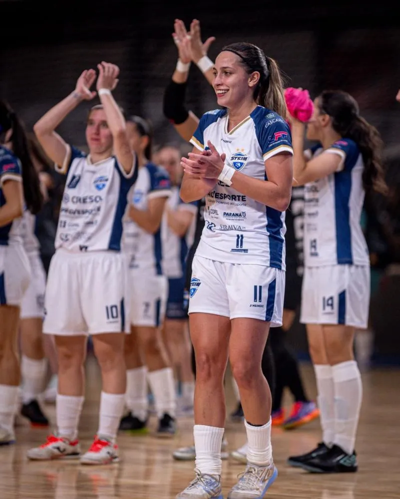 Stein Cascavel goleia o Toledo e mantém força na Chave Prata