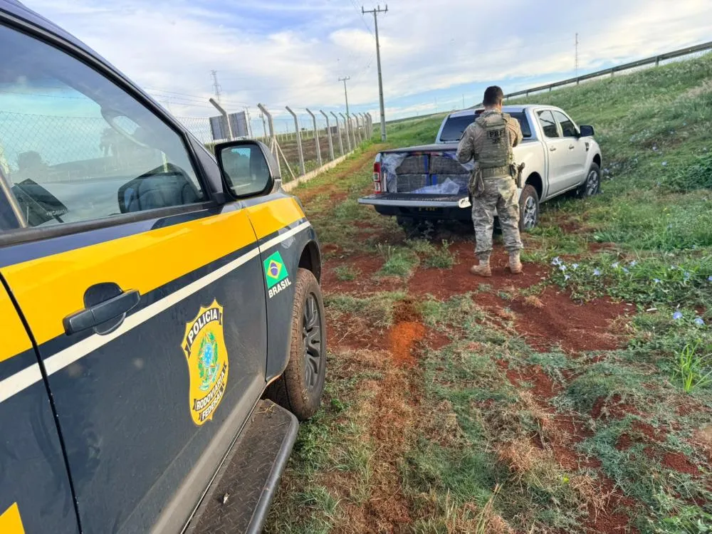 Após perseguição, homem é preso com quase 1 tonelada de maconha
