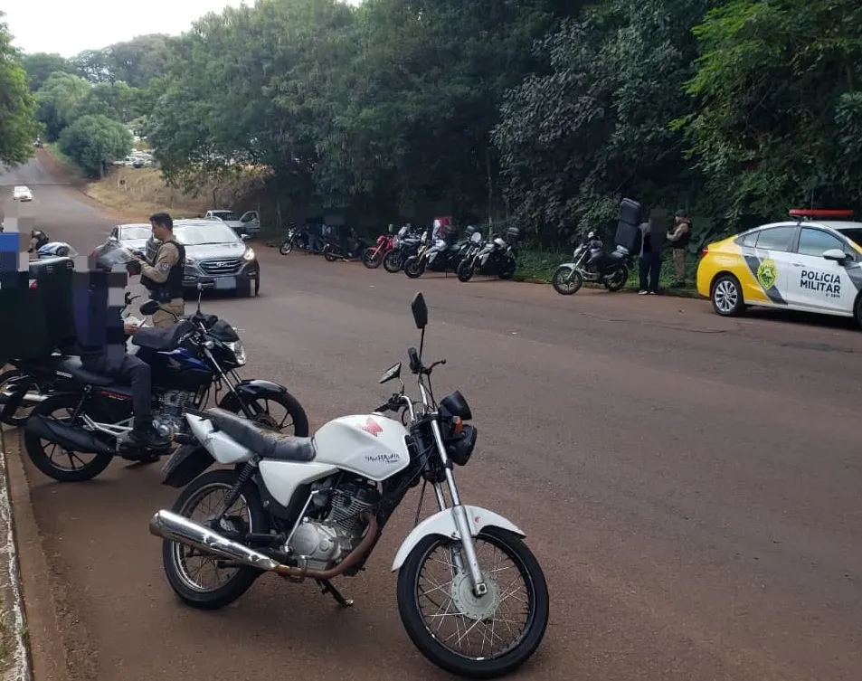Operação de trânsito registra 243 autuações em Cascavel