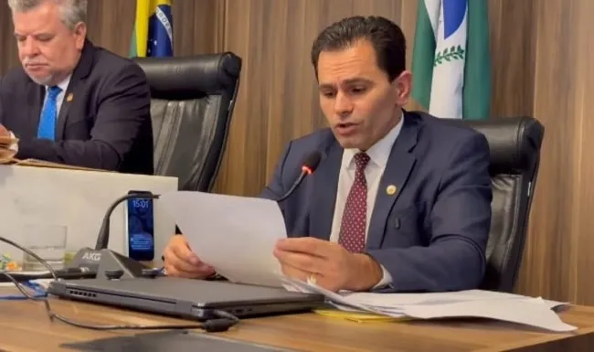 Parecer e voto de Marcio Pacheco é pela cassação de Renato Freitas pelo Conselho de Ética da Alep