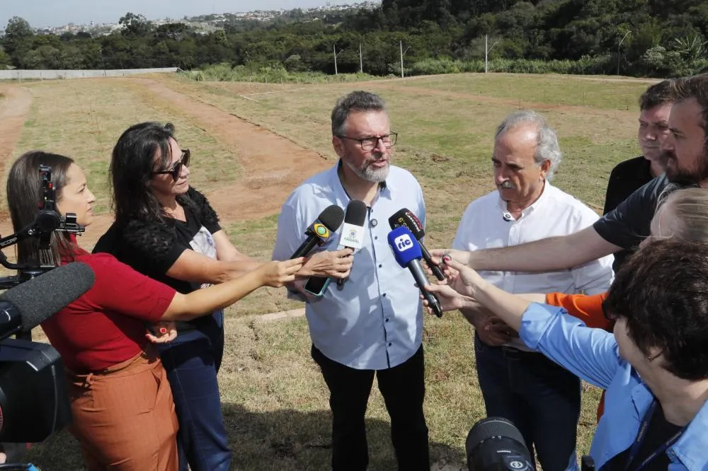 Área que recebeu resíduos do desassoreamento do Lago é revitalizada e entregue à comunidade no Cascavel Velho