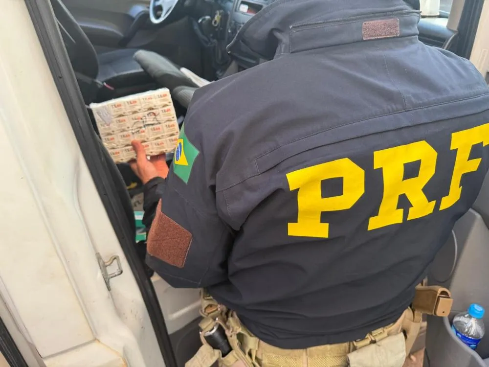 PRF apreende mais de 6 mil ampolas irregulares na BR-277