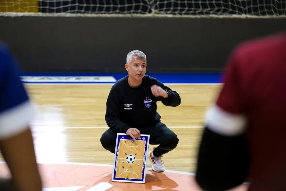 Bicampeão, Stein Cascavel Futsal busca tricampeonato da Supercopa Feminina