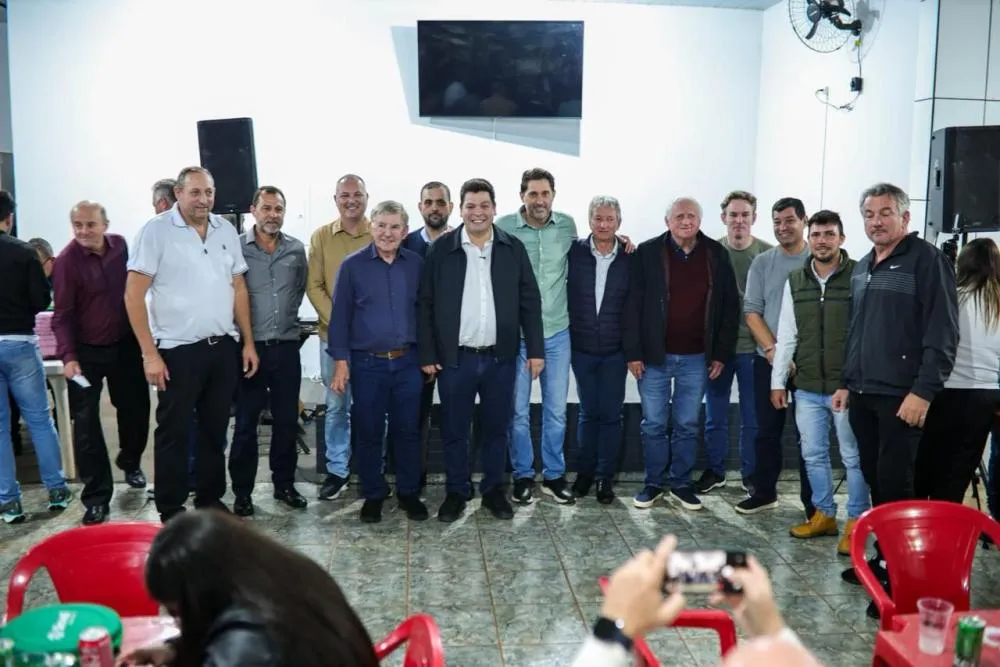 Marcio Rauber, Elio Rusch e vereadores anunciam apoio à reeleição de Gugu Bueno