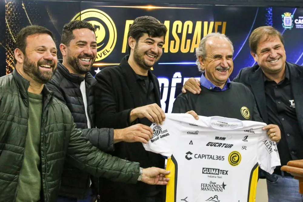 Cascavel anuncia amistosos contra Grêmio e Corinthians durante pausa para a Copa do Mundo