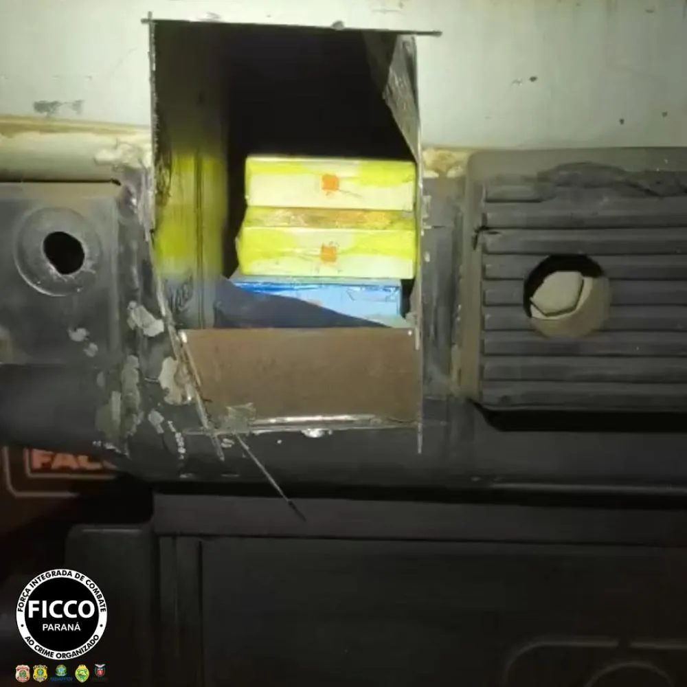 Forças de segurança interceptam caminhão com eletrônicos ocultos