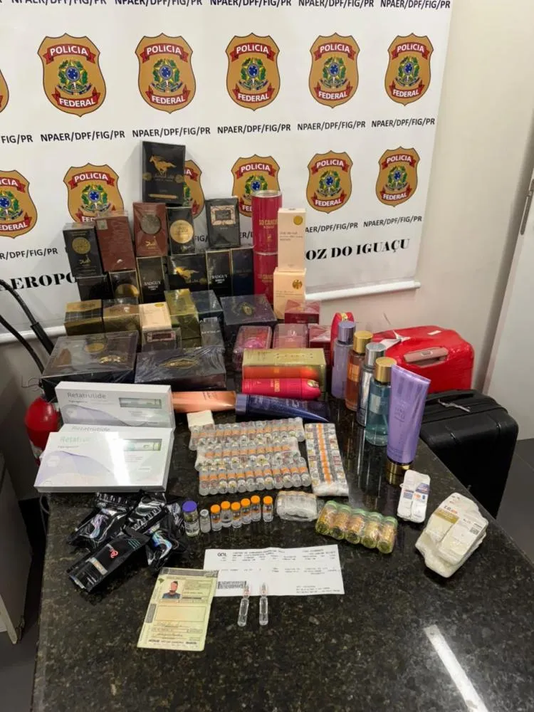 Polícia Federal prende passageiro com medicamentos contrabandeados em Foz do Iguaçu 