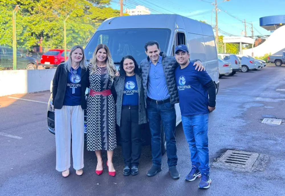 Deputado entrega novo veículo para reforçar os trabalhos do Provopar em Cascavel