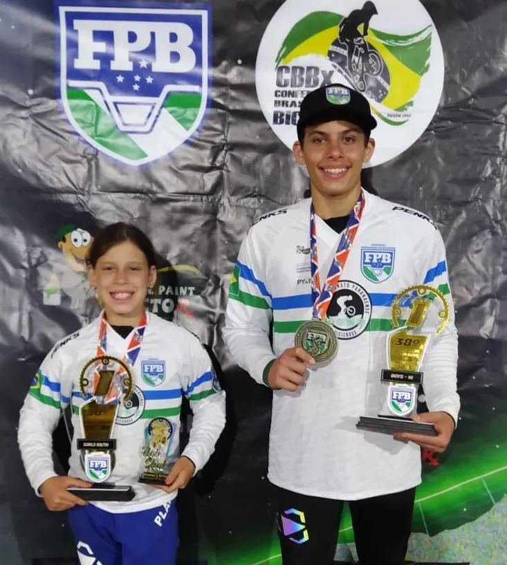 Irmãos Davi e Alice Morais encerram temporada como campeões paranaenses de Bicicross