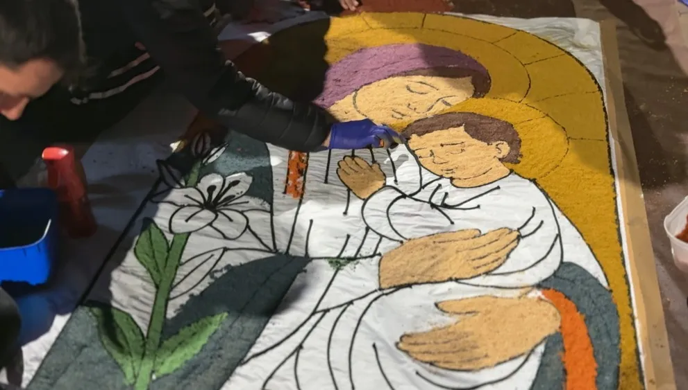 Comunidade católica de Cascavel se mobiliza para missa e procissão festiva