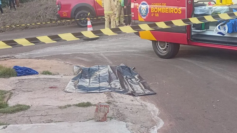 Atropelamento fatal de menino de 12 anos mobilizou diversas forças de segurança no cruzamento das ruas Serra da Borborema e Serra do Vento.