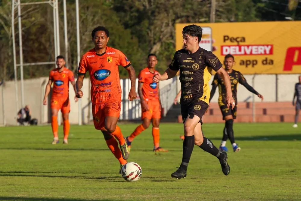 FC Cascavel perde para o Santa Catarina, mas avança e encara o Marcílio Dias na Série D