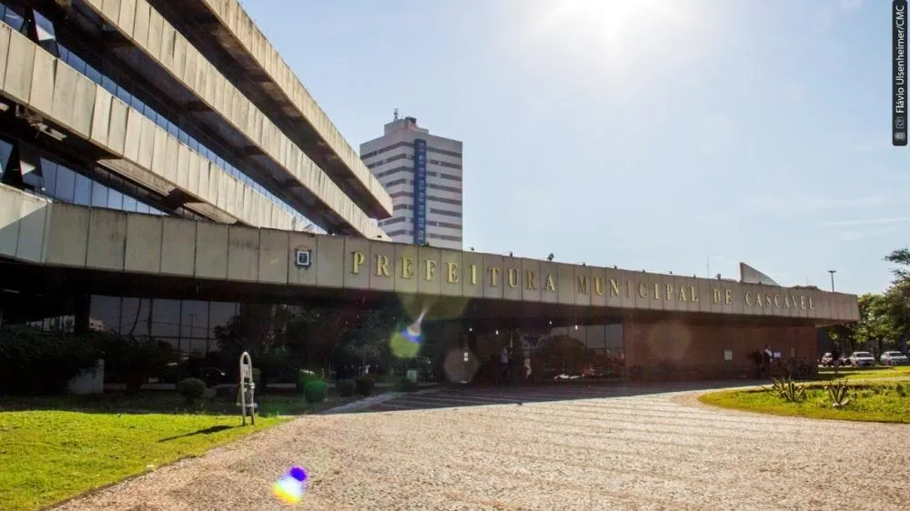 Câmara de Cascavel aprova contas de 2023 e 2024 do ex-prefeito Leonaldo Paranhos