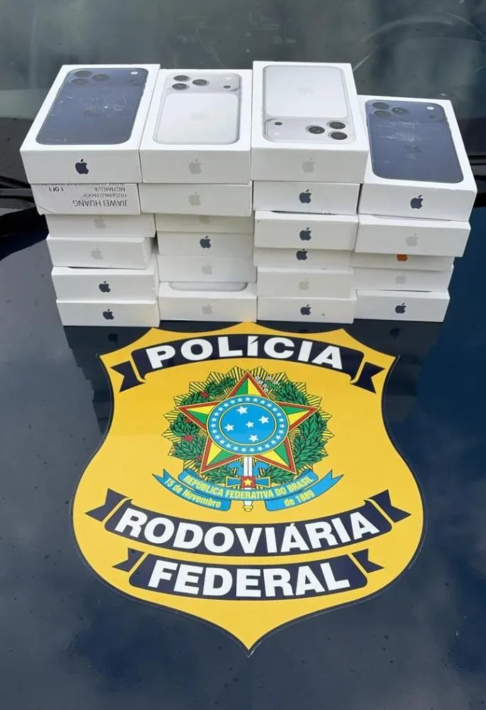 Motorista é detido pela PRF em Santa Tereza do Oeste com celulares estrangeiros
