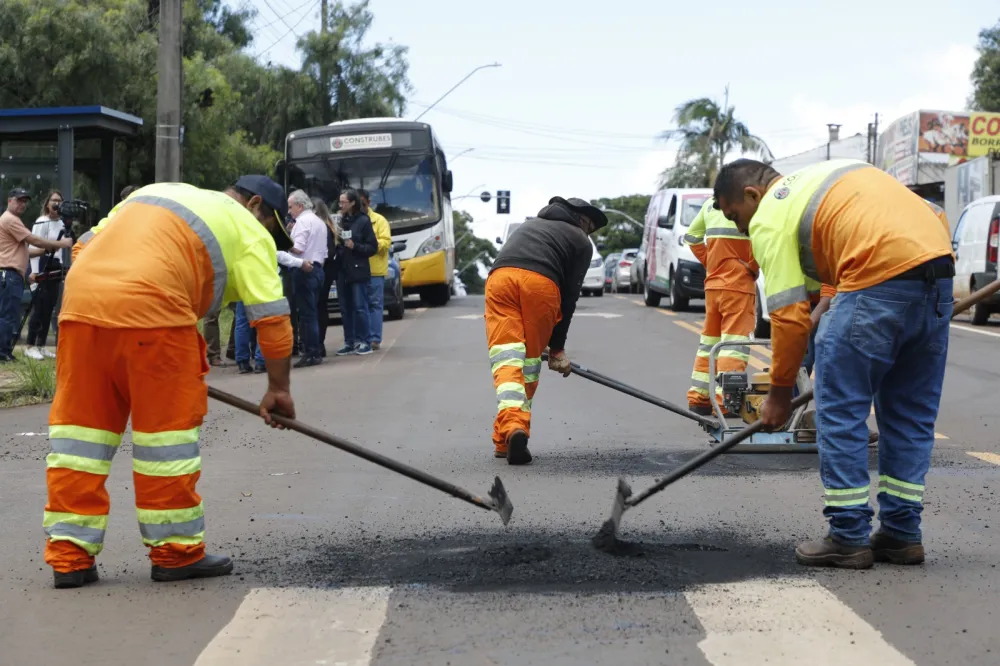 Prefeitura mobiliza força-tarefa para intensificar operação tapa-buracos