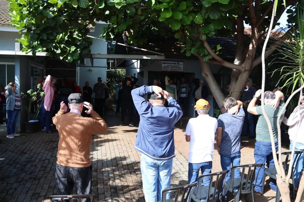 Programa Saúde em Equilíbrio reúne idosos em Vila Cristal