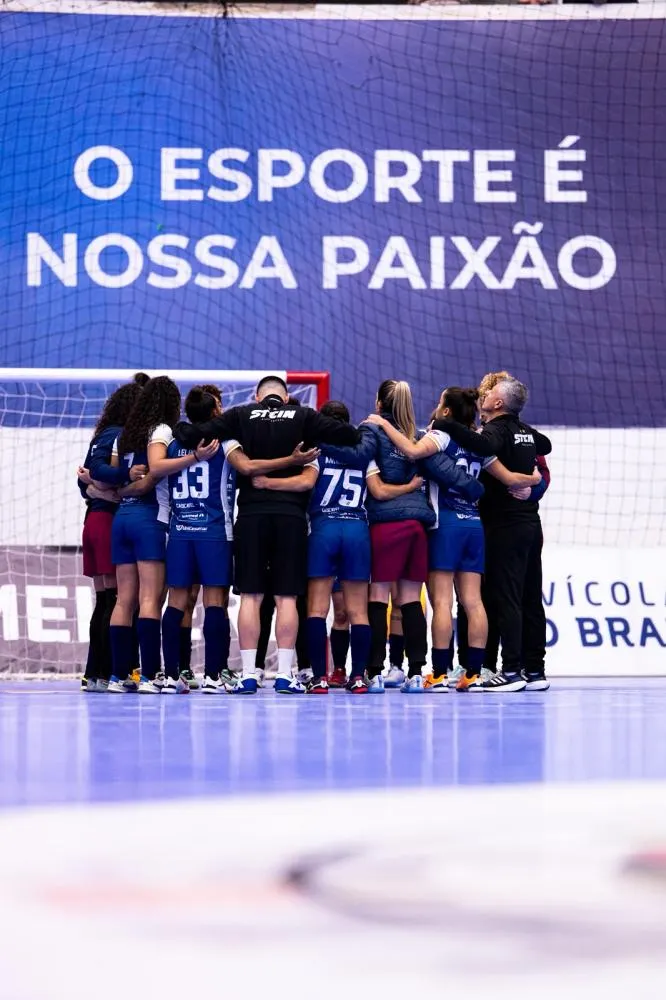 Stein Cascavel bate Patinhas e segue 100% no Estadual
