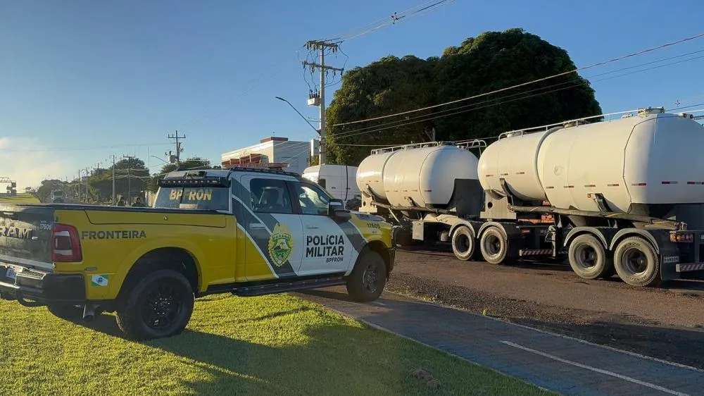 BPFron apreende caminhão carregado com maconha em Santa Tereza do Oeste