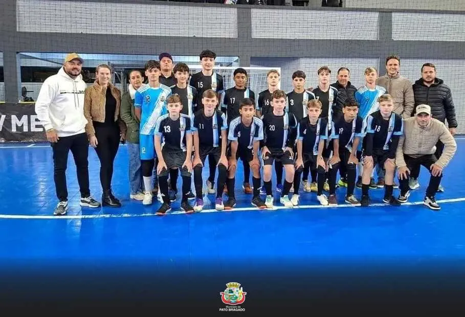 Seleção sub-14 de Pato Bragado avança à terceira fase da Copa Novo Futsal