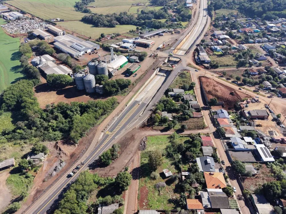 EPR Iguaçu libera tráfego nas alças de acesso em Santa Lúcia, mas trecho segue em obras