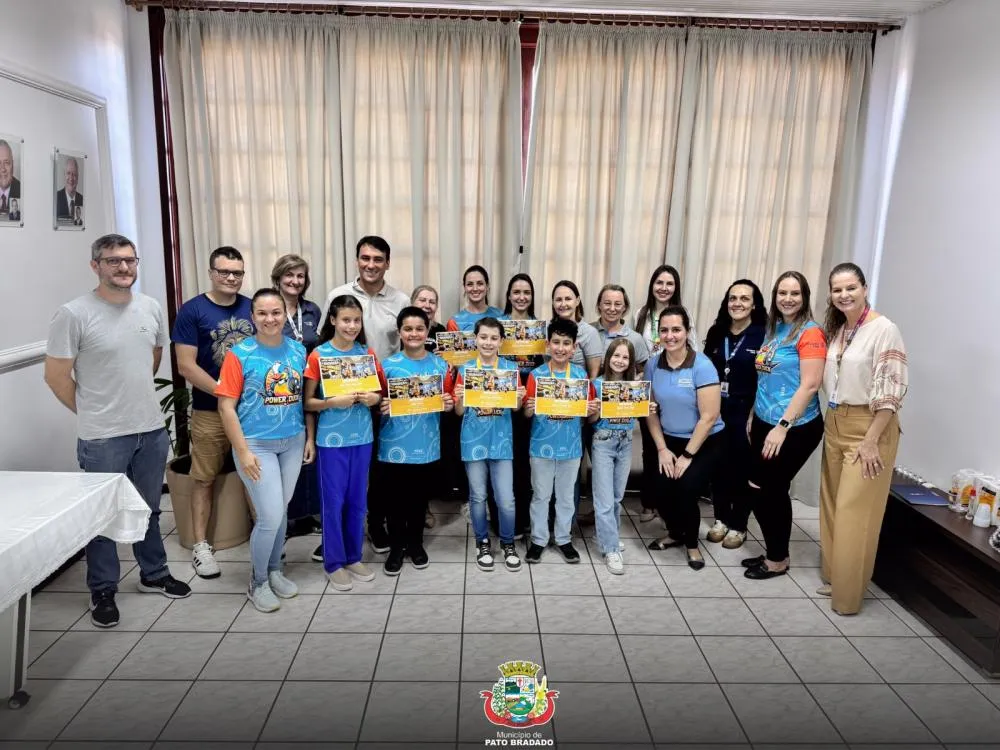 Pato Bragado reconhece estudantes que participaram da First Lego League