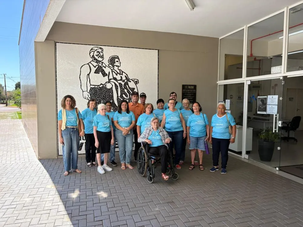 Grupo de idosos de Entre Rios realiza passeio cultural em Toledo