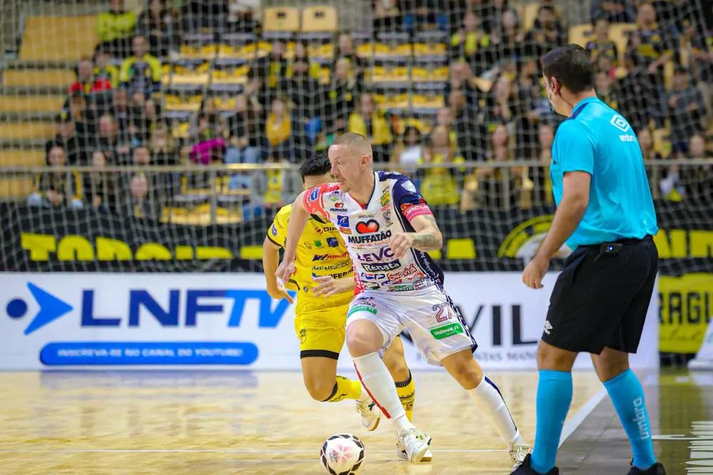 Cascavel Futsal perde para o Jaraguá por 4 a 2