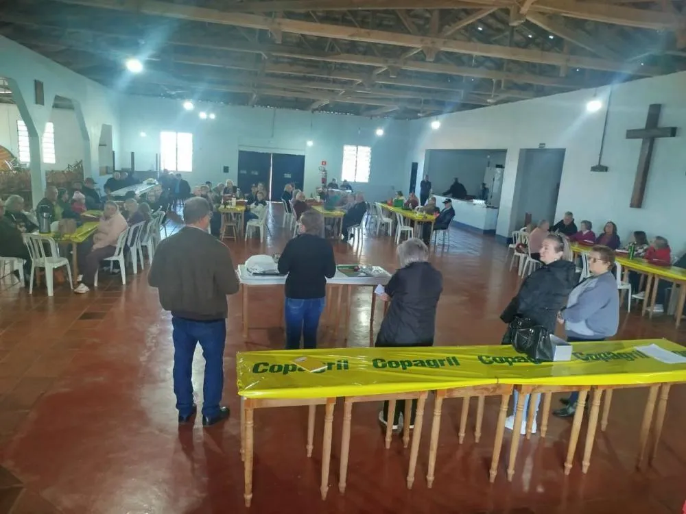 Ação em Marechal orienta idosos a evitar prejuízos