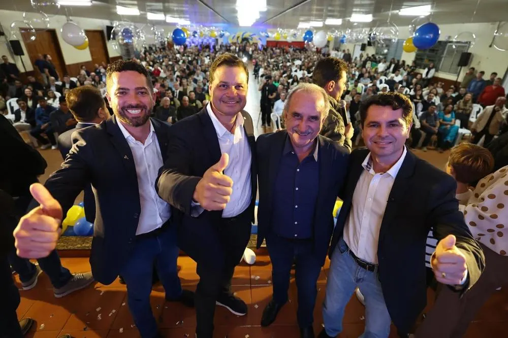 Tiago Almeida, Sandro Alex, Renato Silva e Alexandre Curi
