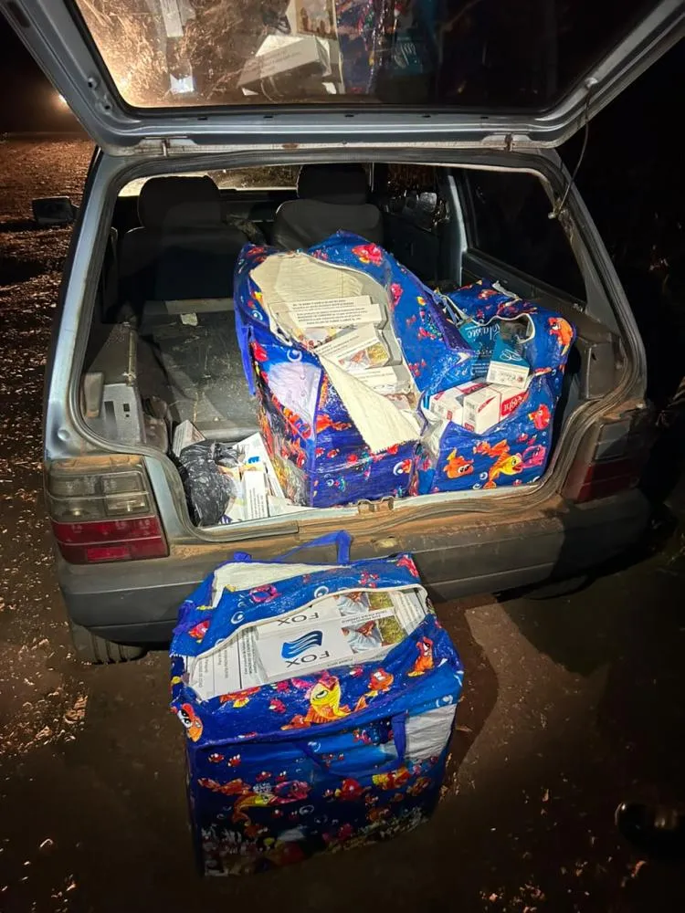 ROTAM apreende carga de cigarros e pneus contrabandeados em Céu Azul