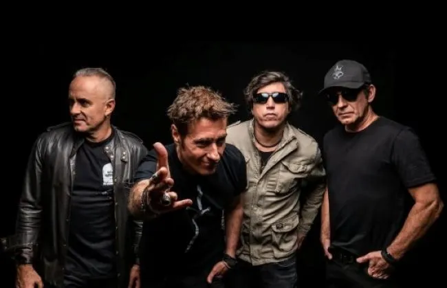 Apresentação do show nacional com a banda Capital Inicial está agendada para as 22h30 no estádio municipal. Foto: Divulgação/Assessoria