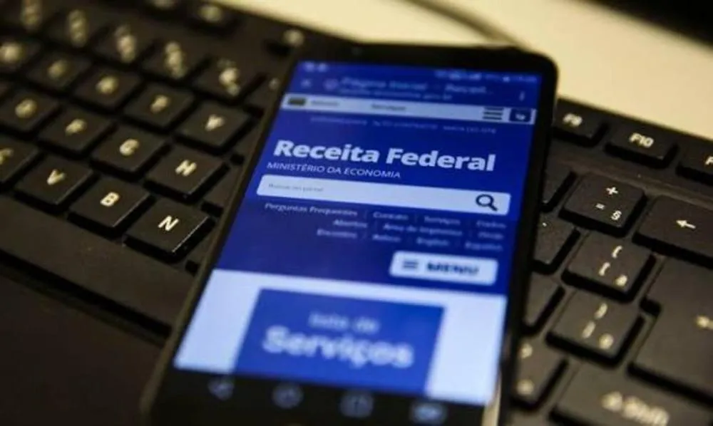 Contribuintes podem verificar a liberação do reembolso pelo site ou aplicativo Meu Imposto de Renda. Foto: Marcelo Cabral/Agência Brasil - Arquivo