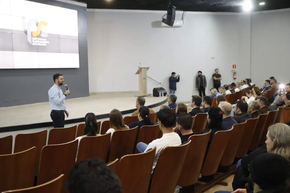 Planejamento reforçado busca acelerar investimentos em infraestrutura no município.