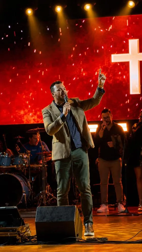 Sandro Silva conquistou o terceiro lugar na categoria Gospel da final do 21º Fermop.