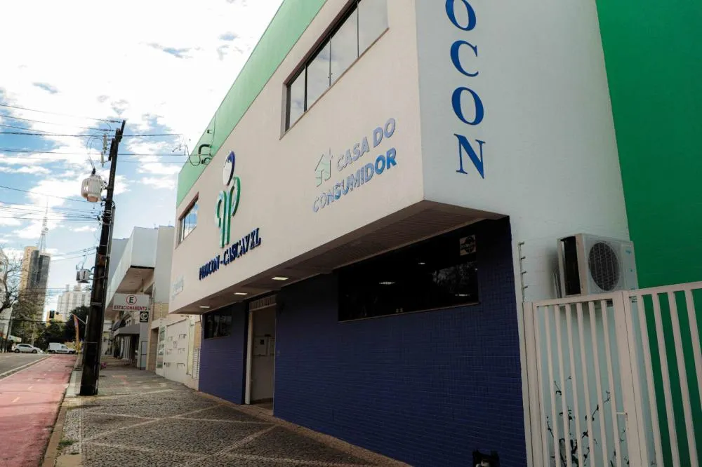 Procon orienta consumidores para compras mais seguras no Dia dos Pais.