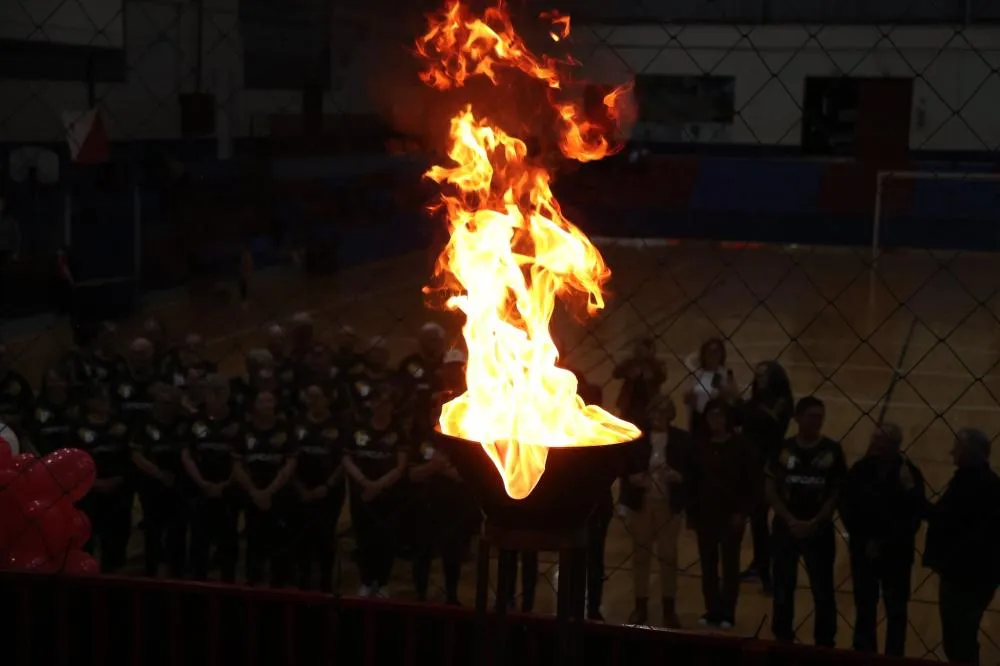 Pira olímpica foi acesa durante a abertura da 16ª edição dos Jogos da Pessoa Idosa em Nova Santa Rosa.Foto: Divulgação/Assessoria