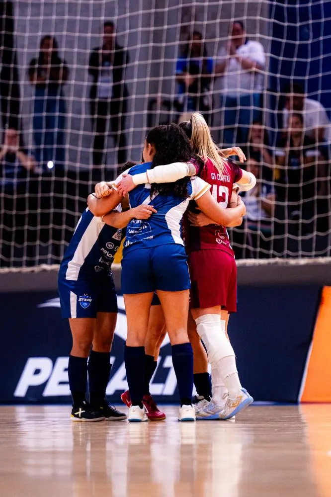 Stein Cascavel enfrenta Telêmaco Borba de olho na sexta vitória seguida