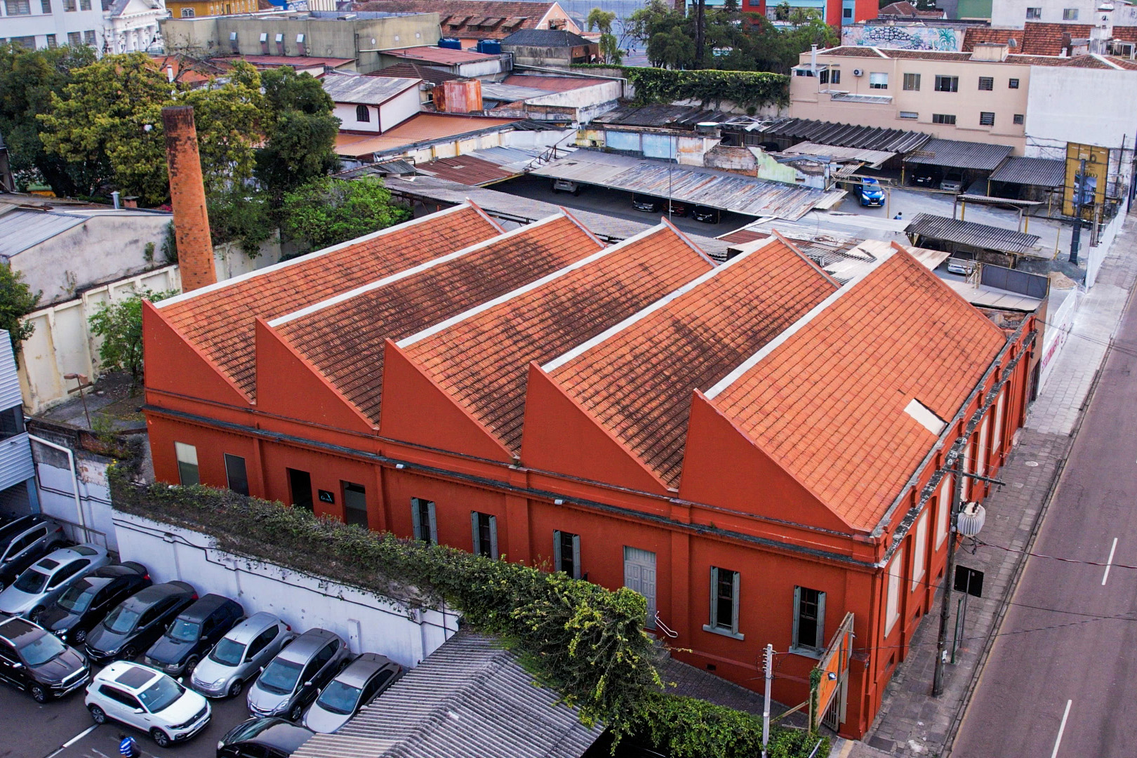 Teatro José Maria Santos celebra 27 anos com melhorias na infraestrutura