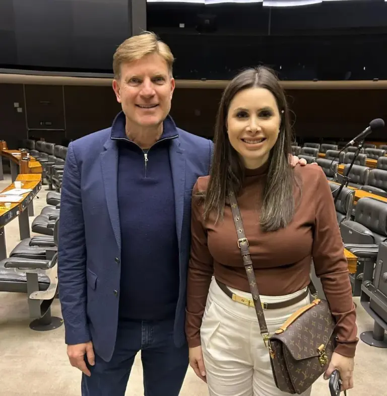 O deputado Nelsinho Padovani (União Progressista – PR) e a Deputada Carol Detoni ( PL- SC)