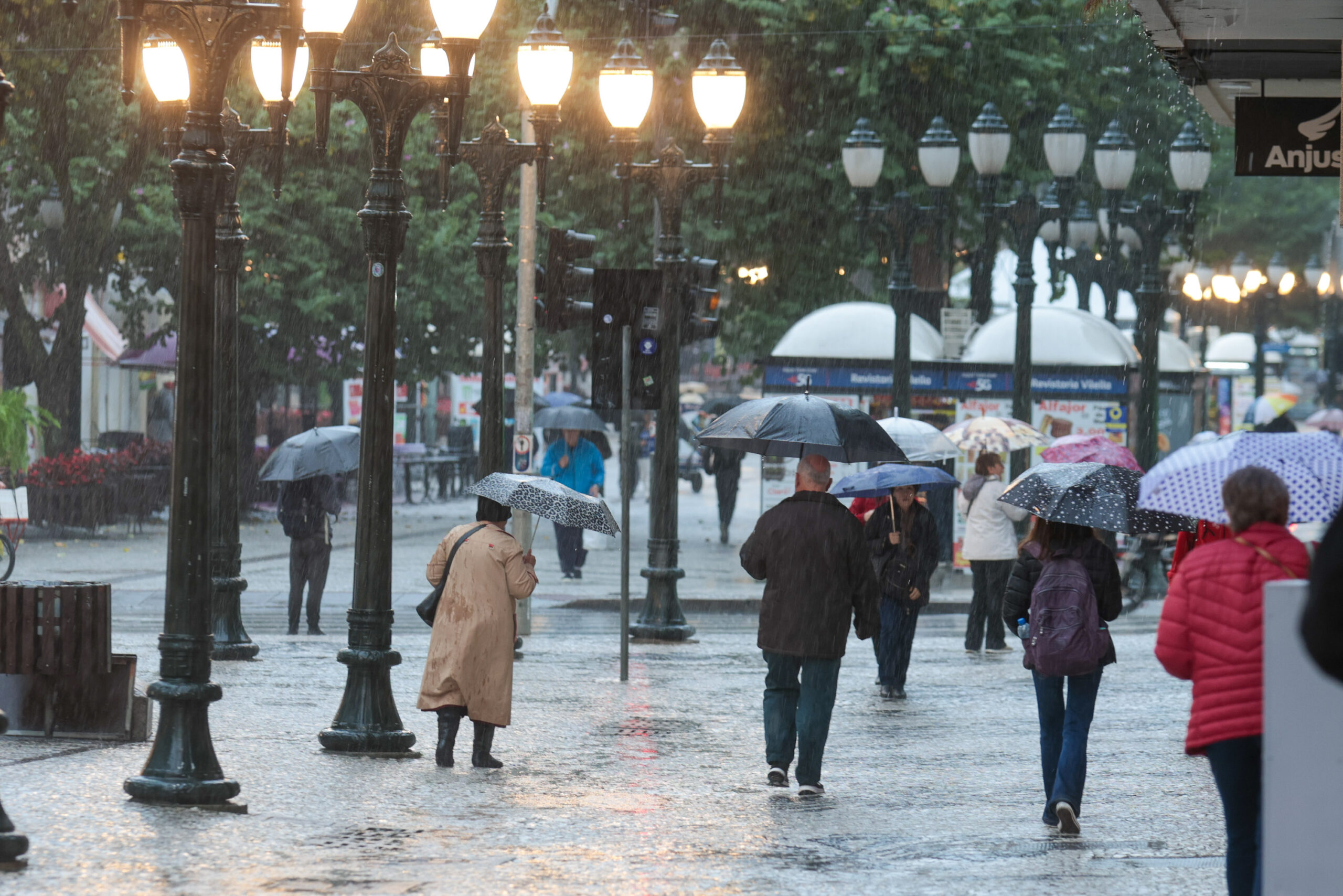 Frio se junta à chuva nesta semana no Paraná, prevê o Simepar